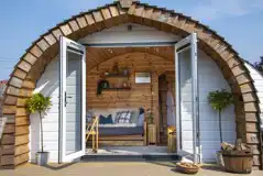 Chaplin's Club pod with double glass doors