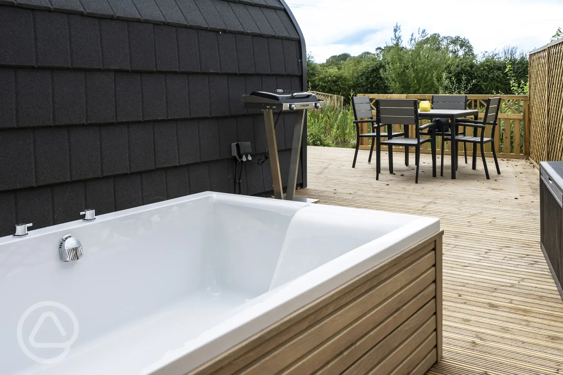 Paddywack pod - outdoor bath