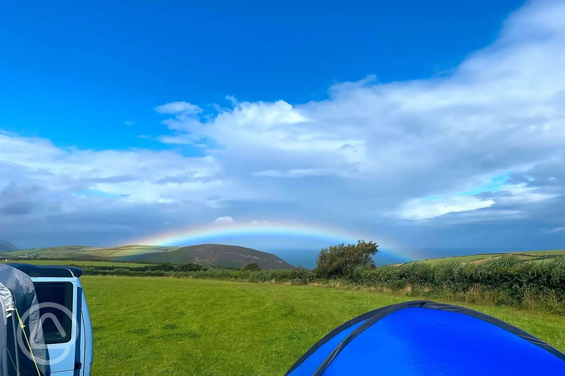 Non electric grass tent pitches