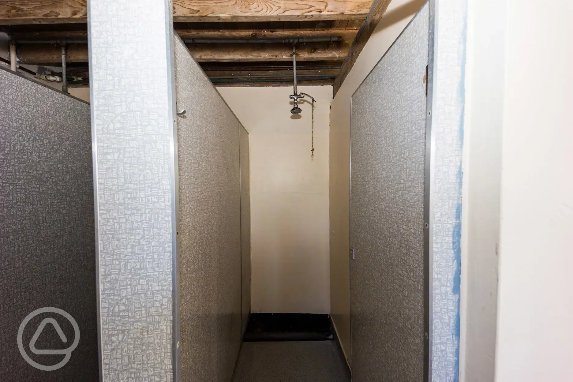 Cubicle showers