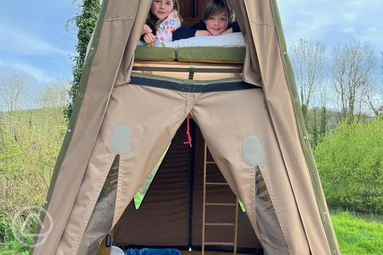 Pond hideaway exterior