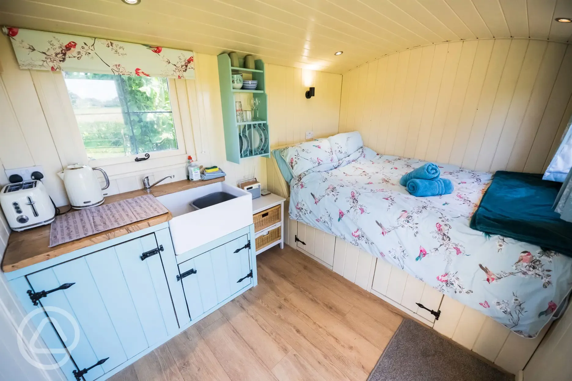 Delilah shepherd's hut interior