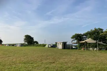Non electric grass tent pitches 