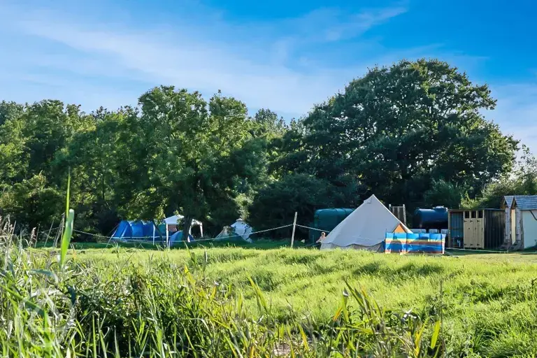 Non electric grass tent pitches