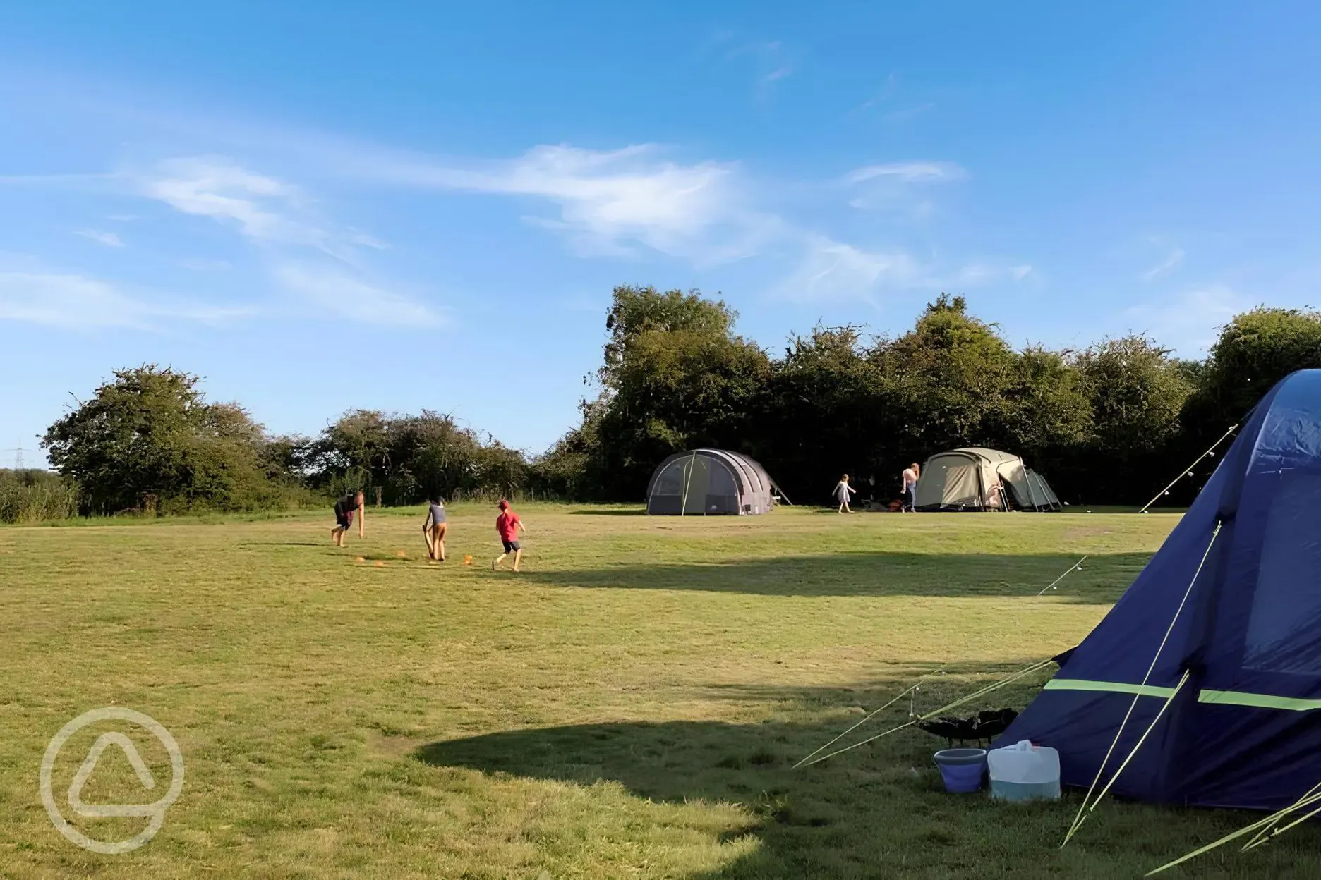 Non electric grass tent pitches