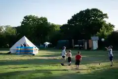 Non electric grass tent pitches