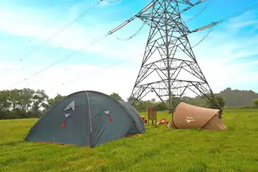 Non electric grass tent pitches 