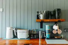 Caban Y Gors kitchenette with a kettle and toaster Caban Y Gors kitchenette with a kettle and toaster