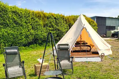 Smith's Yard Glamping