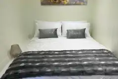 South Black ensuite glamping pod with hot tub - king sized bed South Black ensuite glamping pod with hot tub - king sized bed