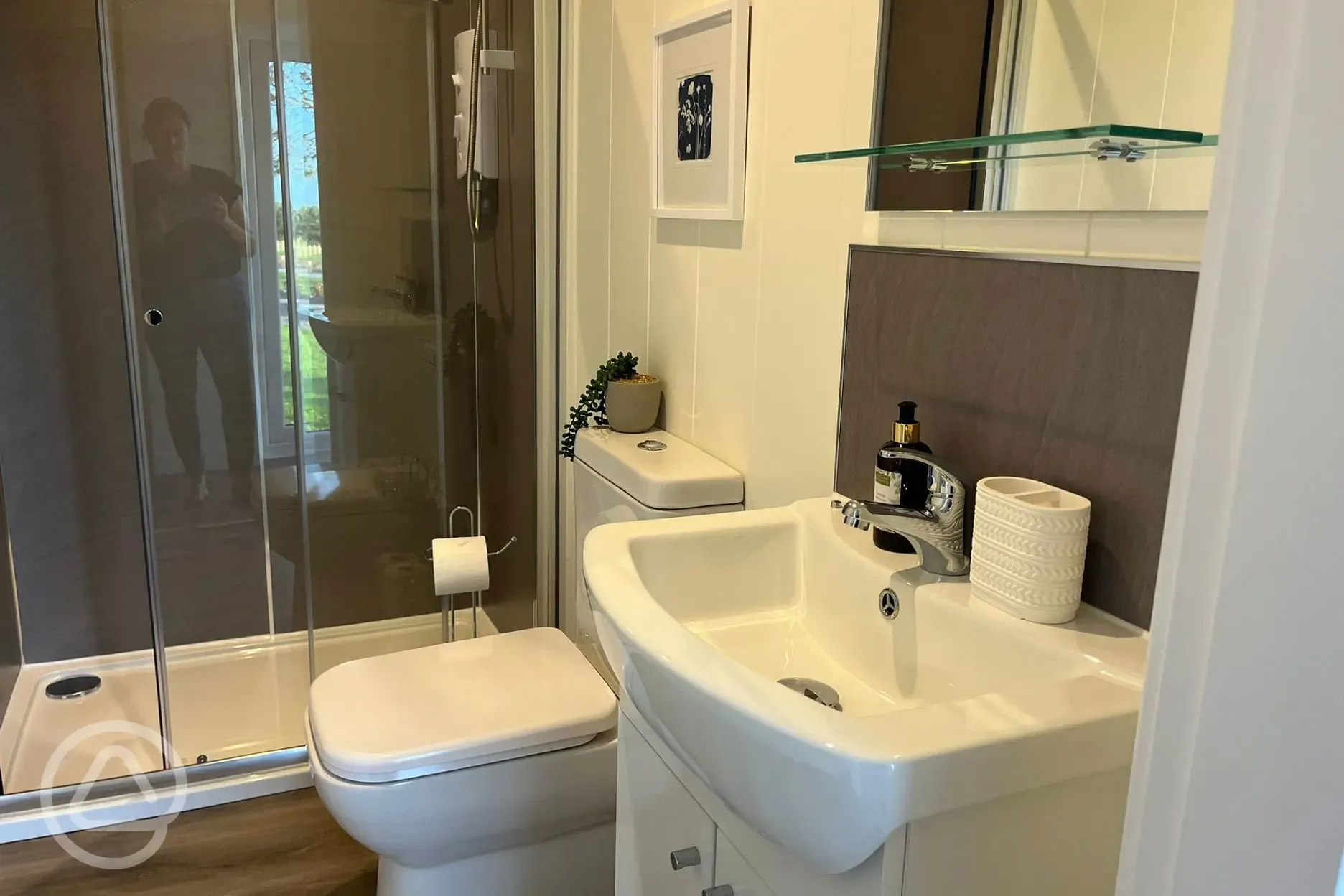 Glamping lodge bathroom