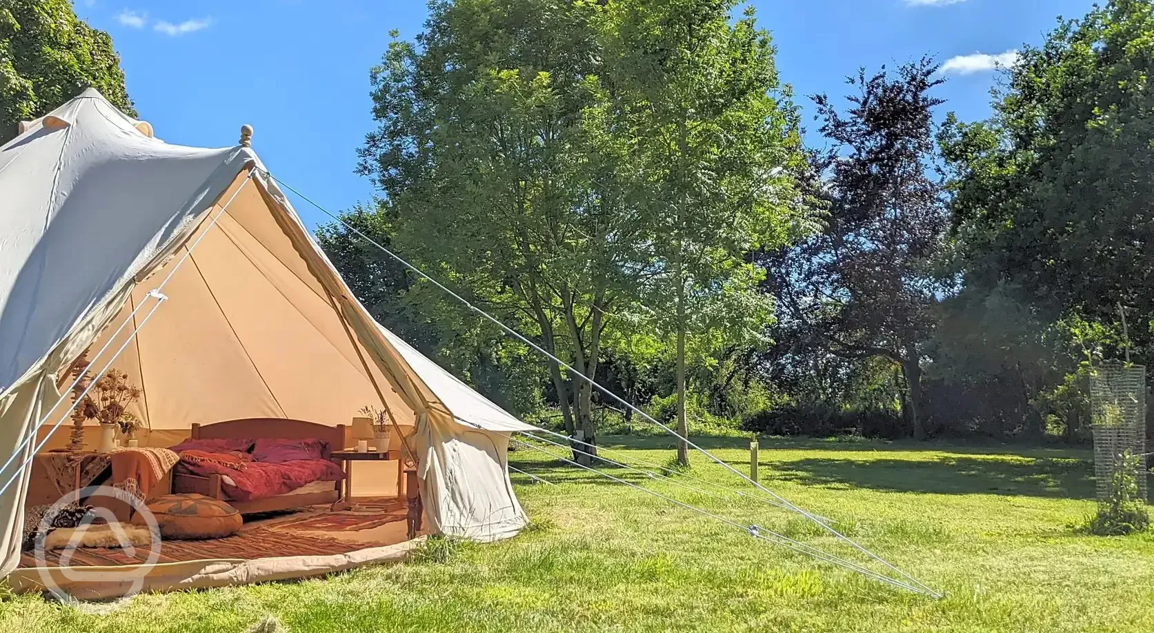 Deluxe bell tent