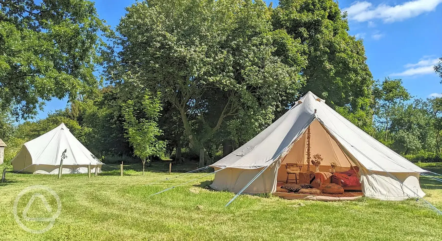 Deluxe bell tent