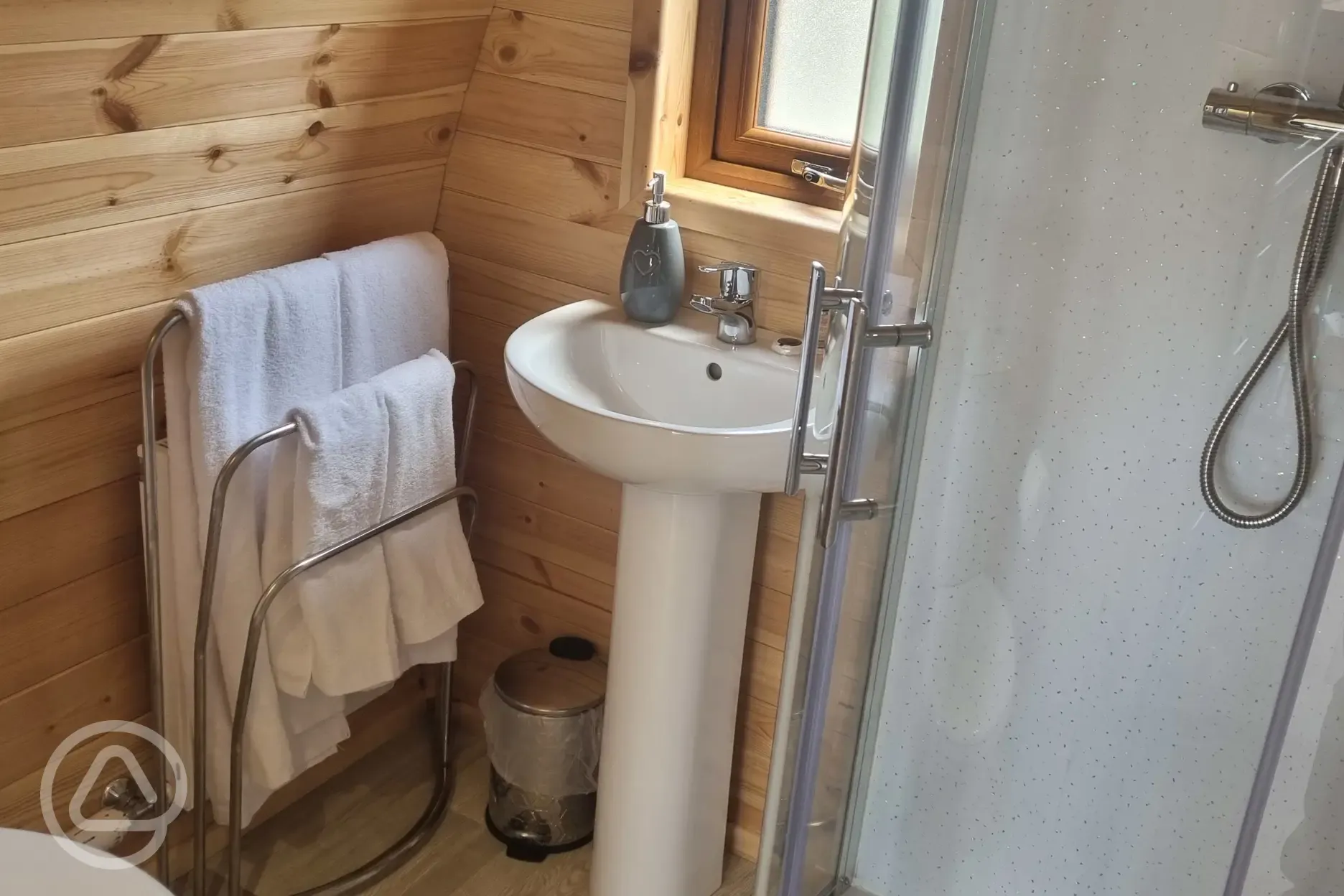 Ensuite glamping pod bathroom