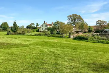 Non electric grass tent pitches