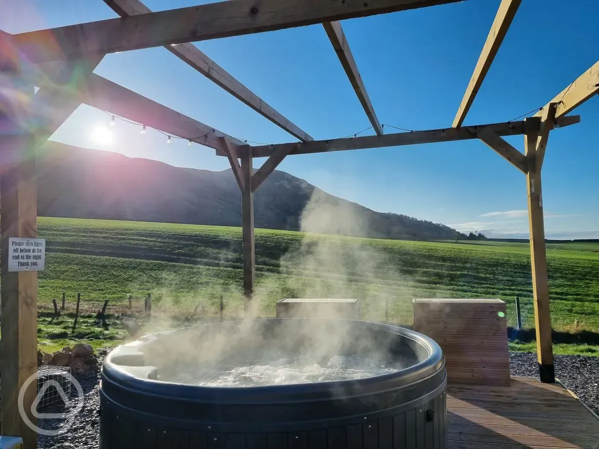 Glamping pod private hot tub