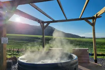 Glamping pod private hot tub