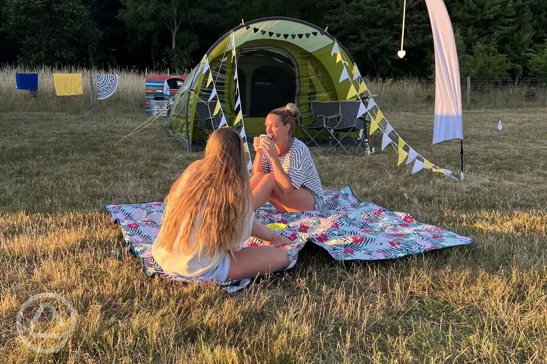 Non electric grass tent pitches