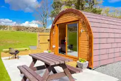 Carrock Squirrel Glamping Pod with outdoor picnic bench Carrock Squirrel Glamping Pod with outdoor picnic bench