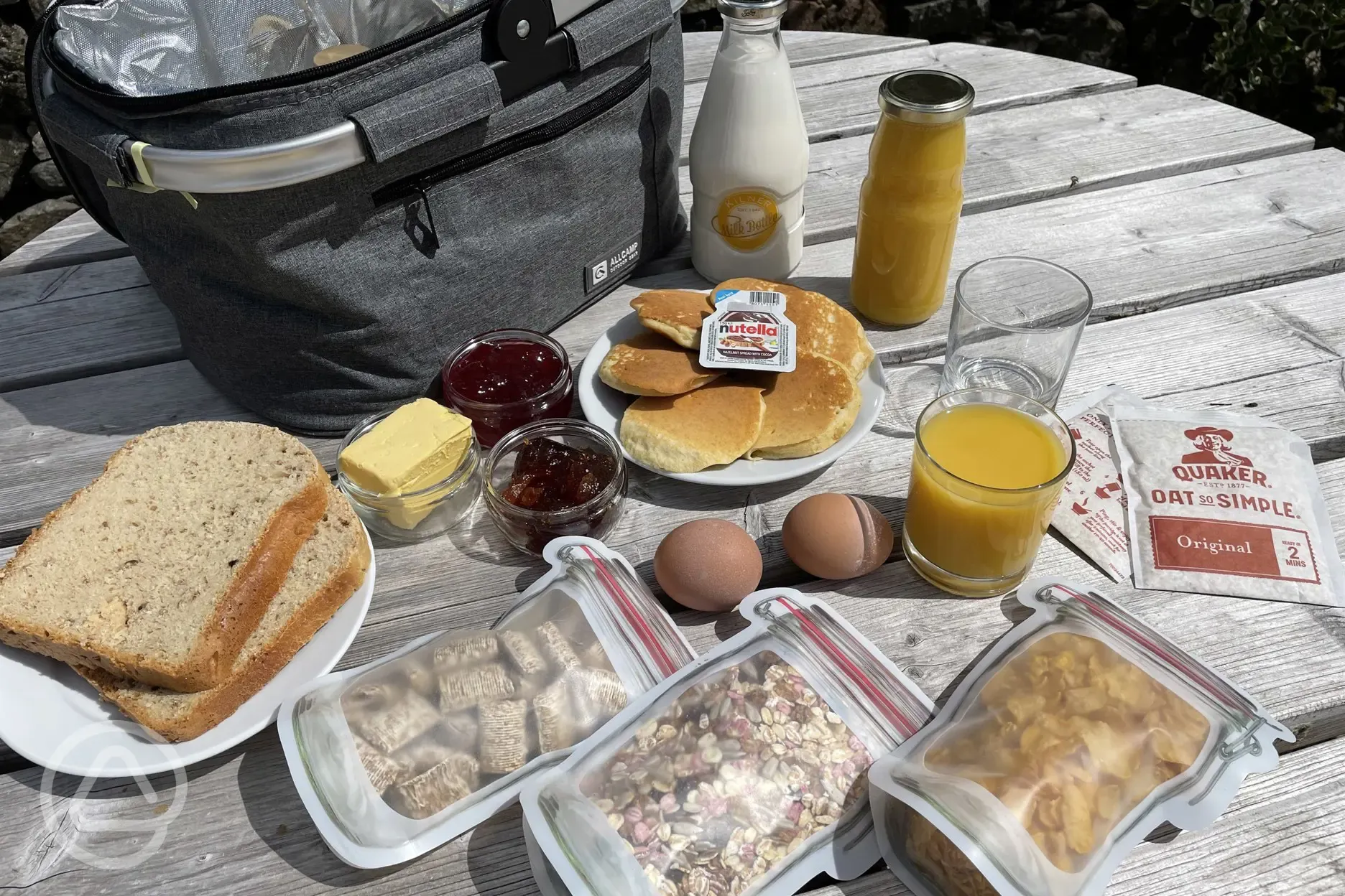 Breakfast hamper