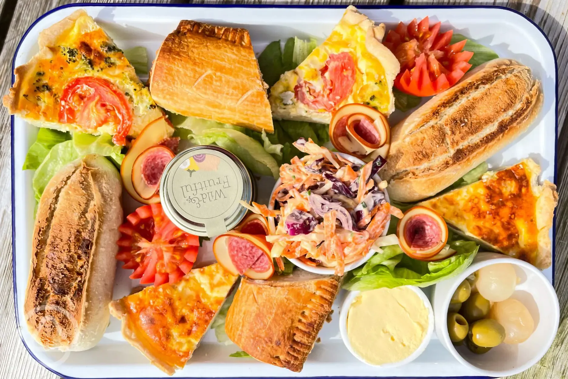 Bookable extra: sharing platter