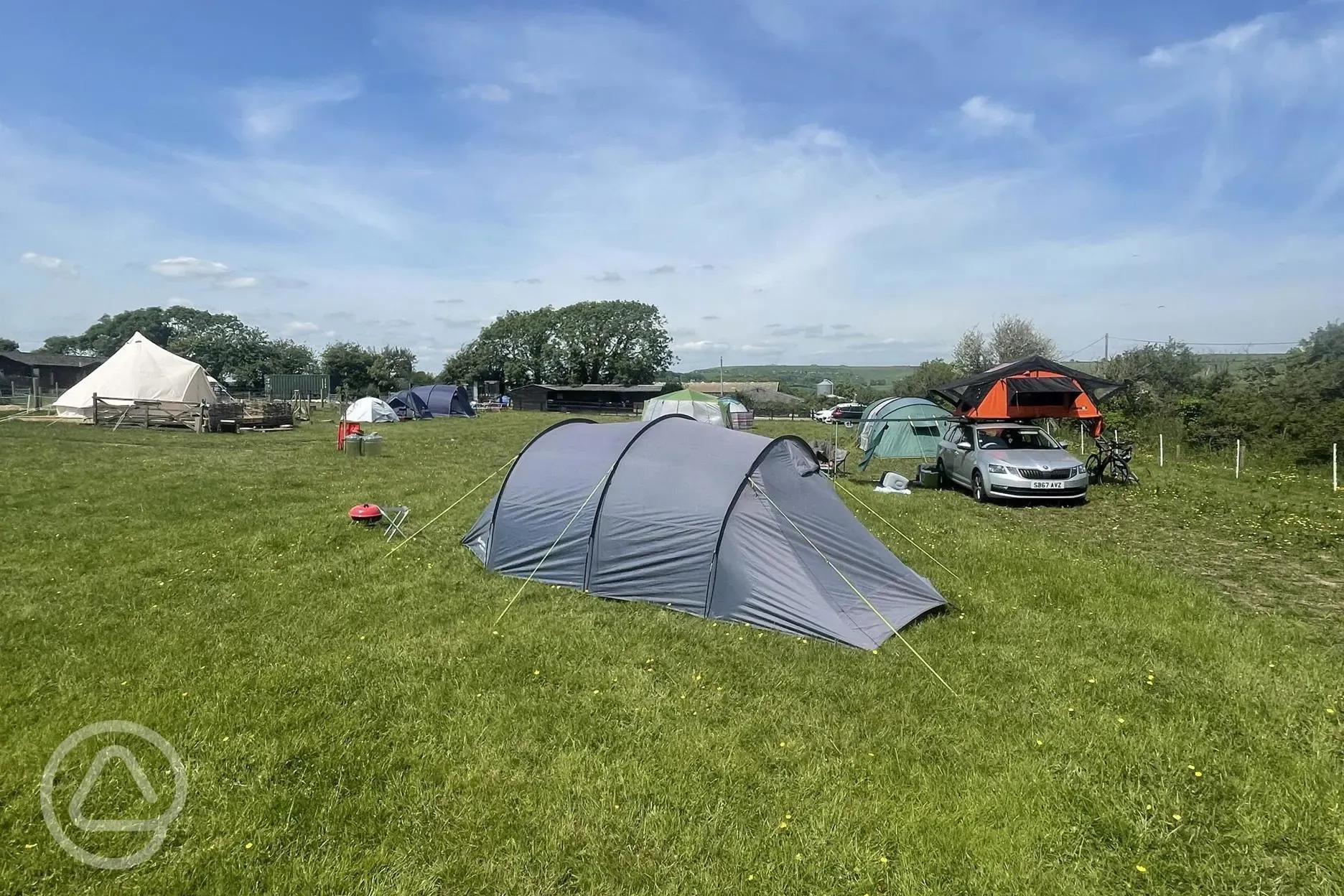 Non electric grass tent pitches 