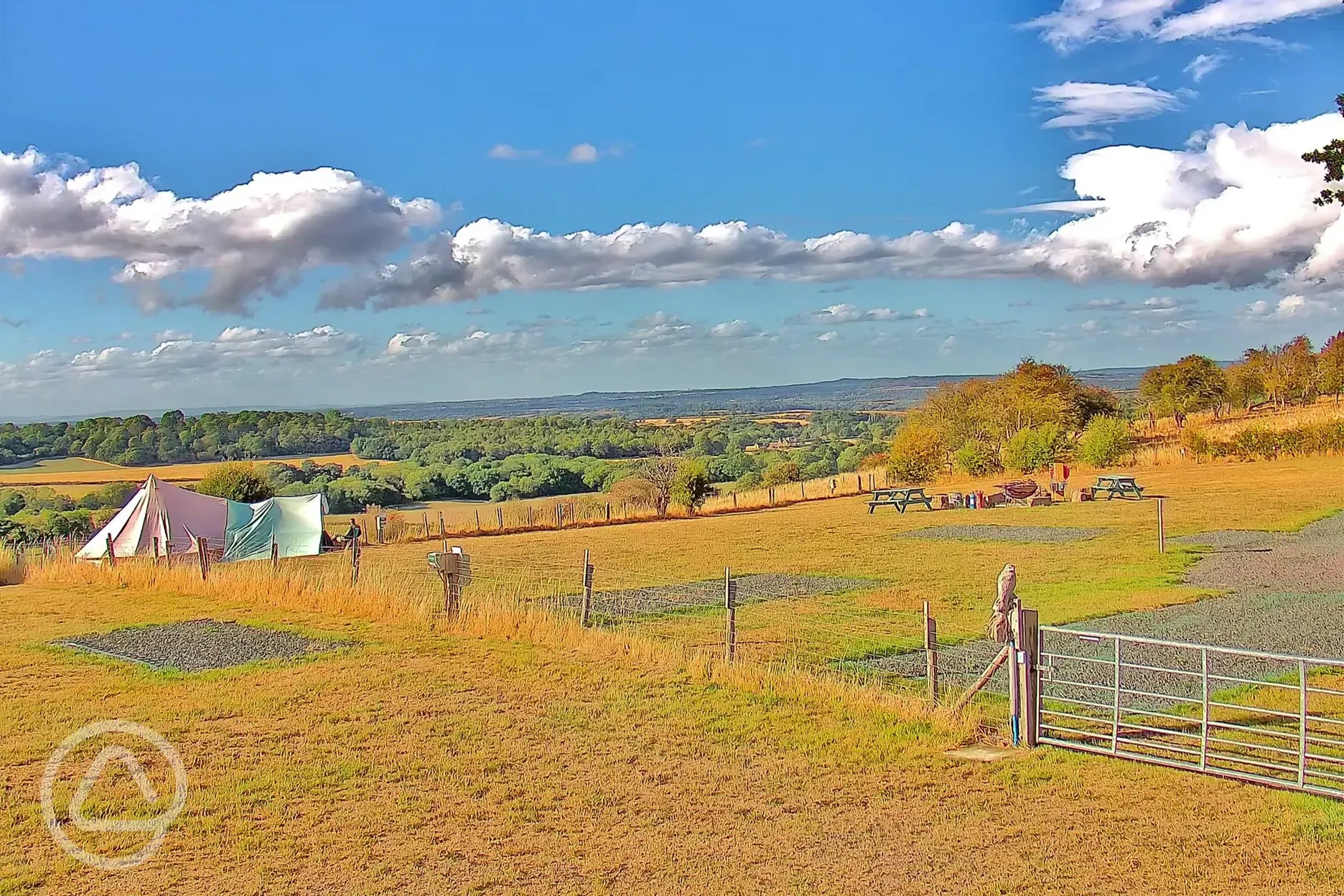 Bell tent on grass pitches (optional electric) overlooking countryside views Bell tent on grass pitches (optional electric) overlooking countryside views