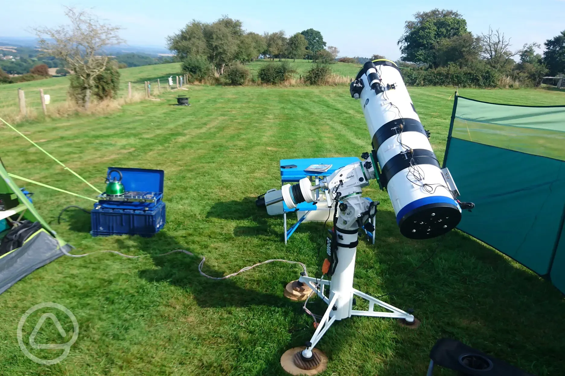 Dark skies area used by star gazers from grass pitches (optional electric) Dark skies area used by star gazers from grass pitches (optional electric)
