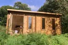 Hiraeth y Bryn glamping cabin