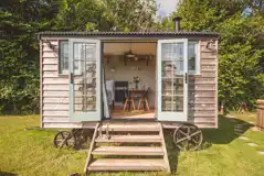 Yarrow shepherd's hut