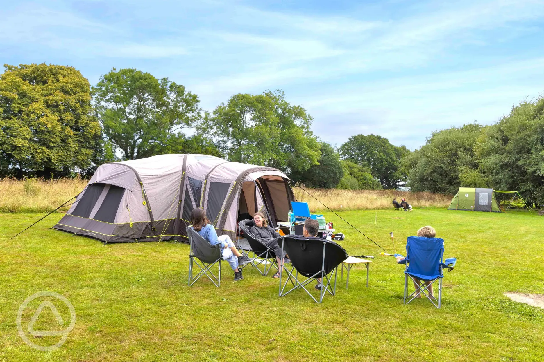 Non electric grass tent pitch - Centre Point