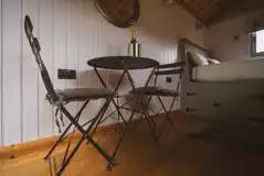 Robin shepherd's hut table and chairs