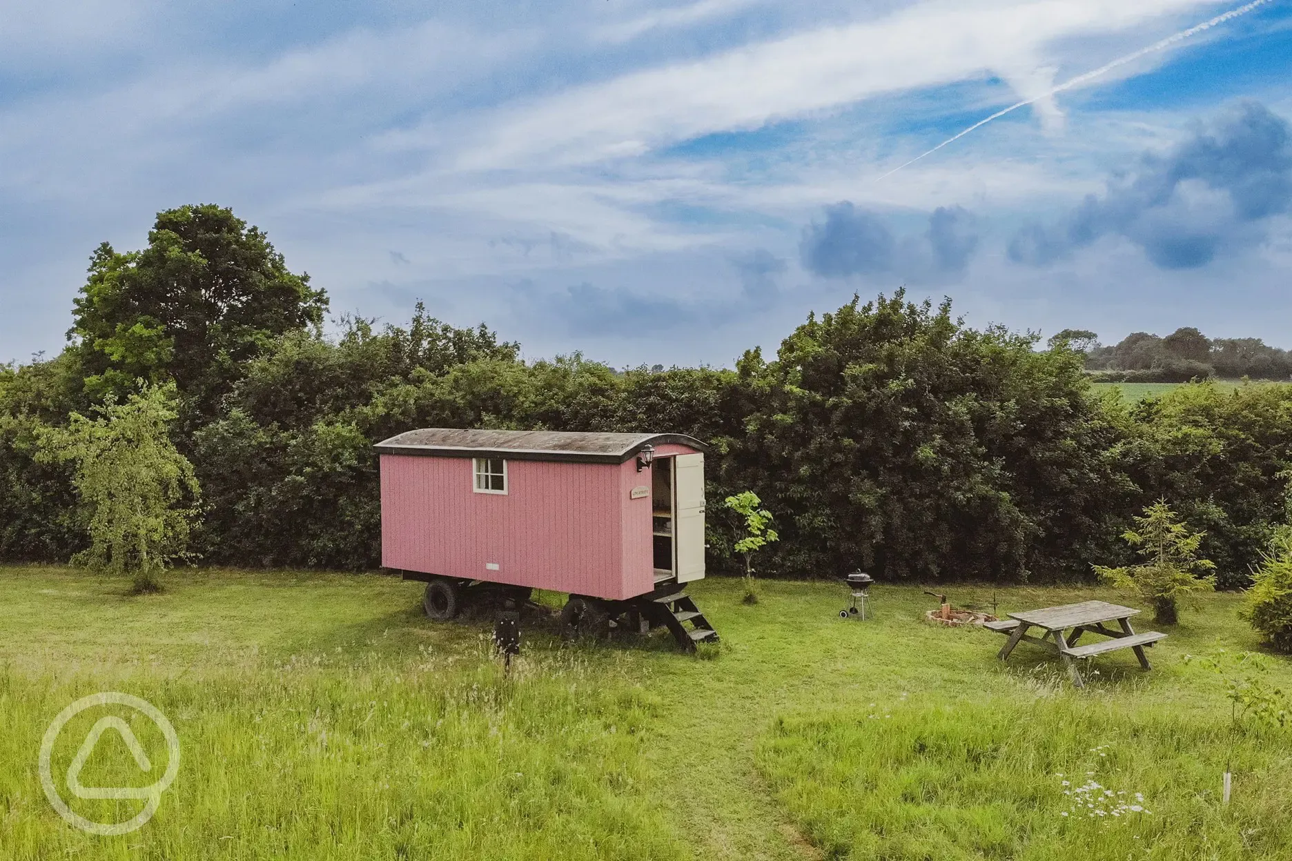 Kingfisher shepherd's hut