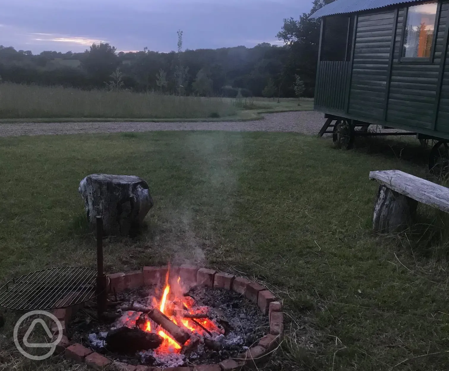 Woodpecker shepherd's hut fire pit