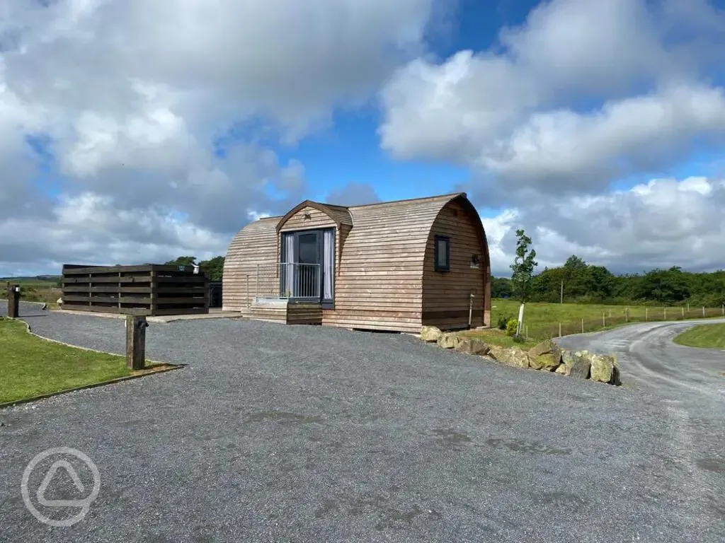 Wigwam Lodge with Electric Hot Tub