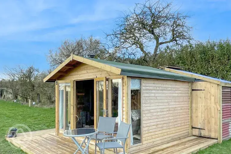 Deer Hut glamping cabin