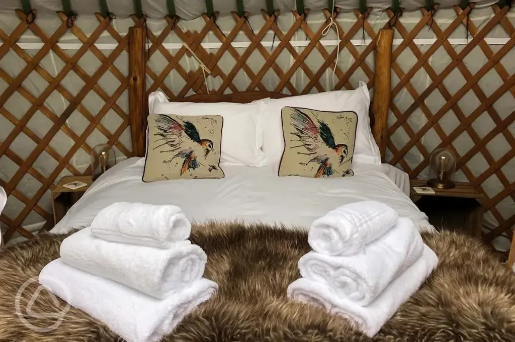 Barn owl yurt double bed