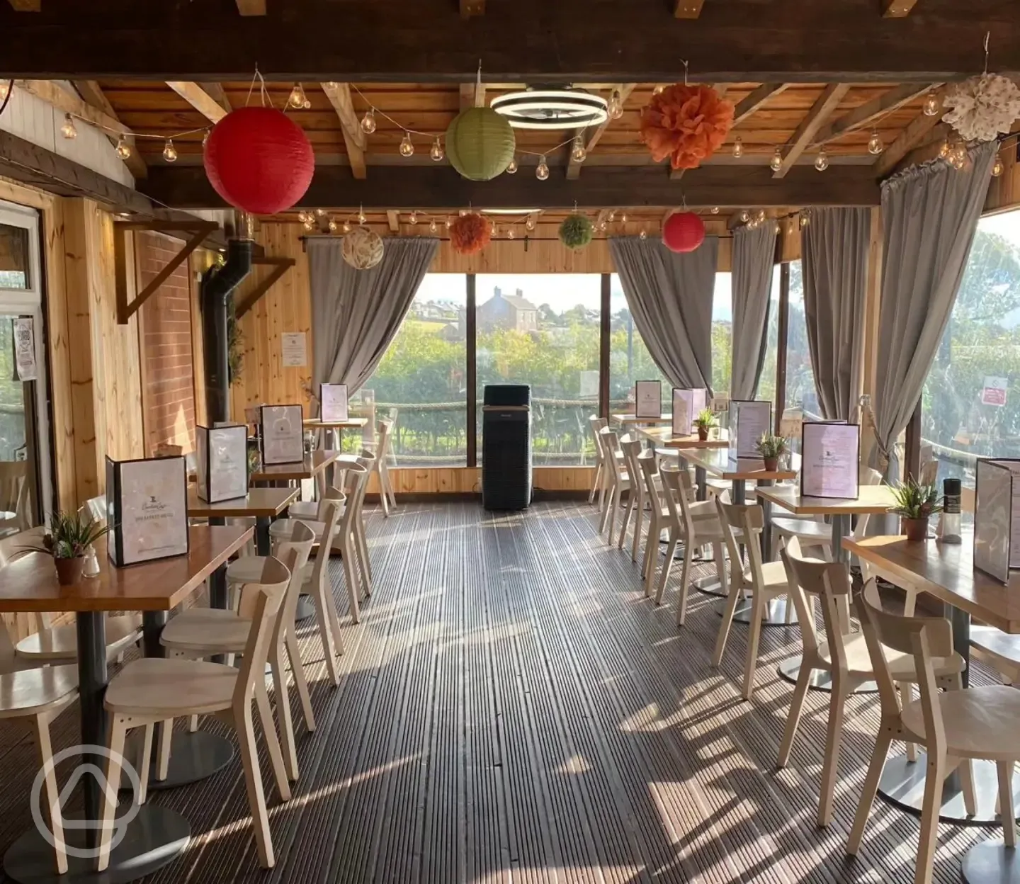 Curlew Cafe (open daily) indoor seating area