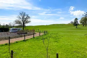 Electric hardstanding pitches and spacious grounds