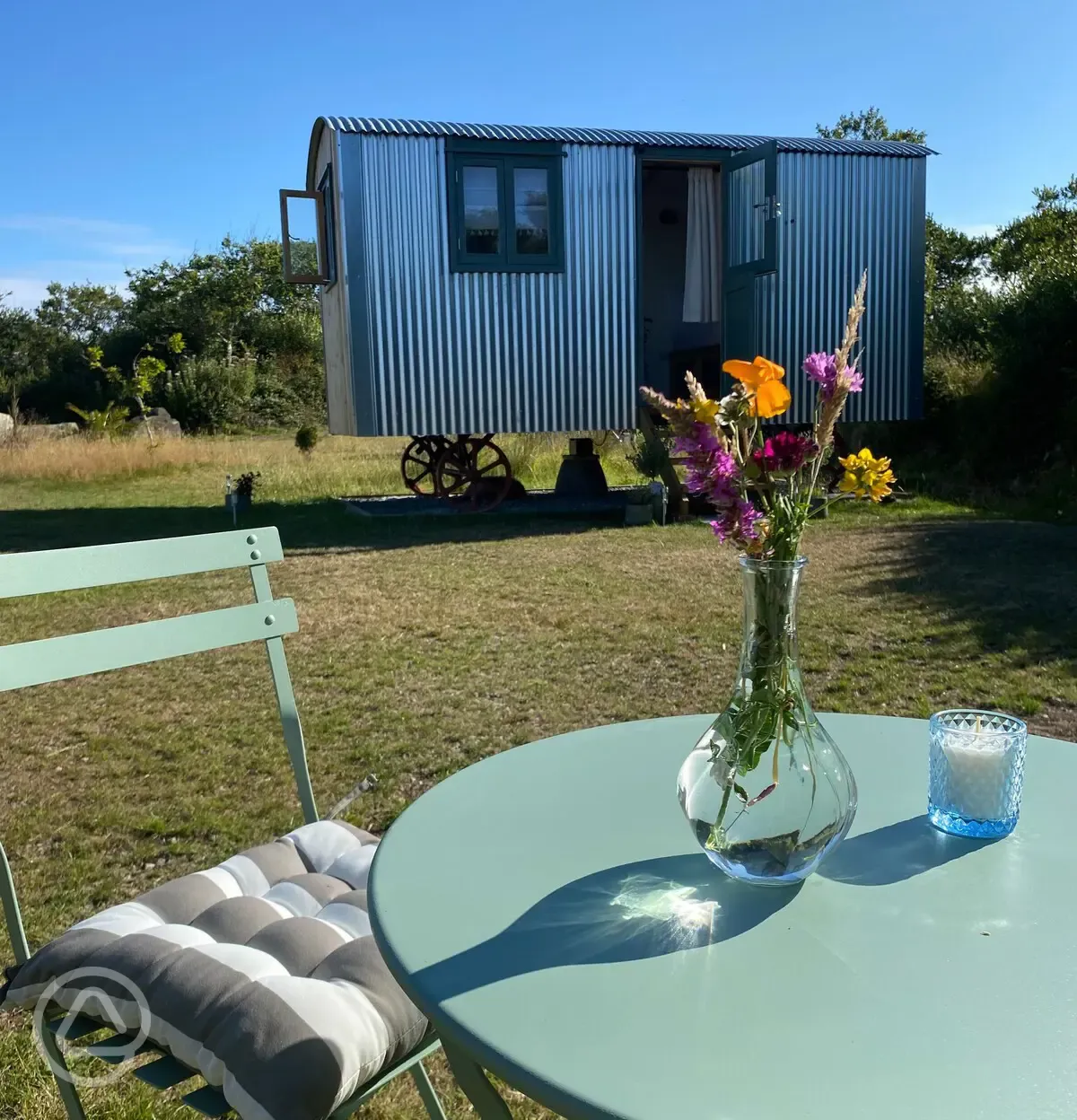 The Little Hygge hut