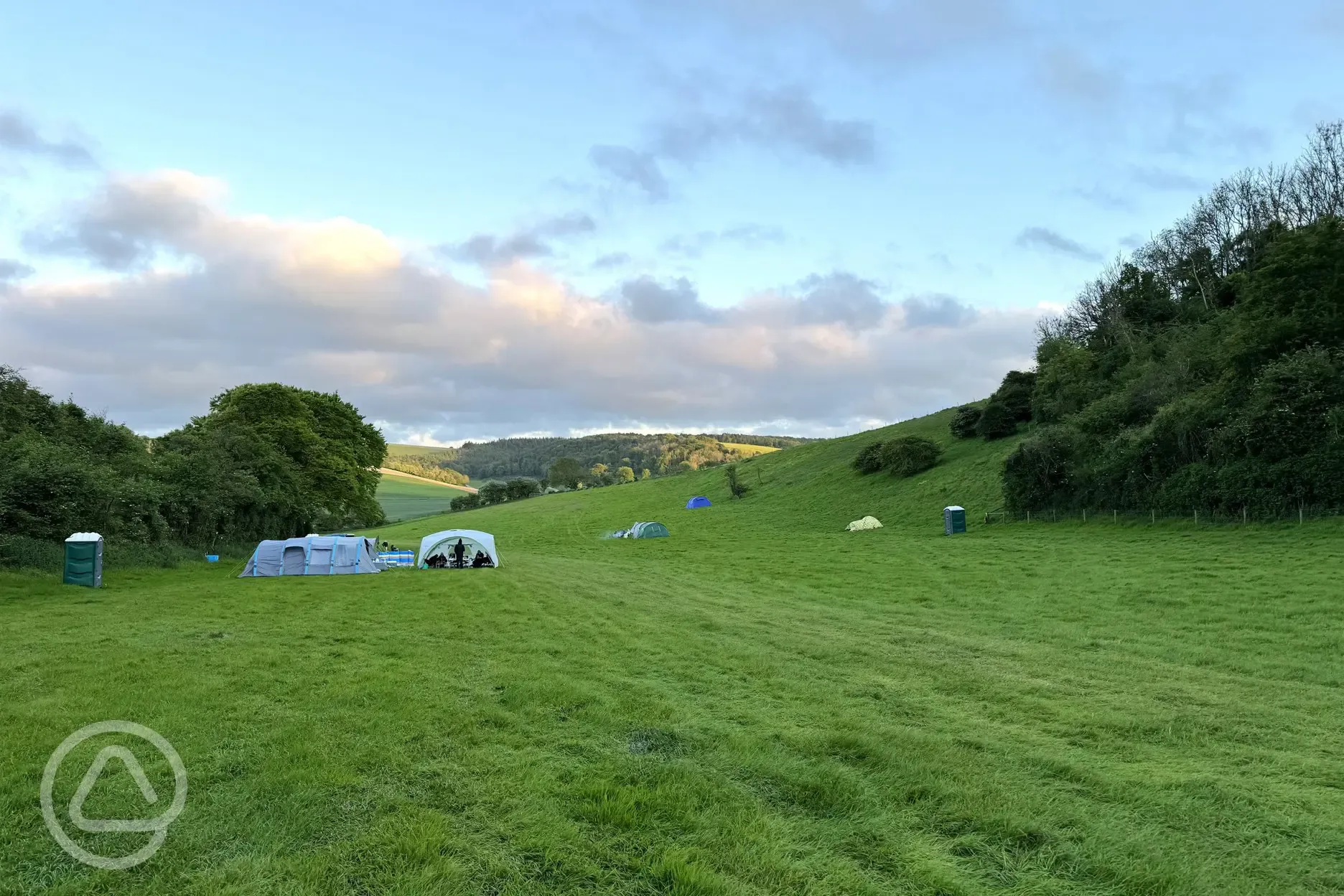 Non electric grass tent pitches