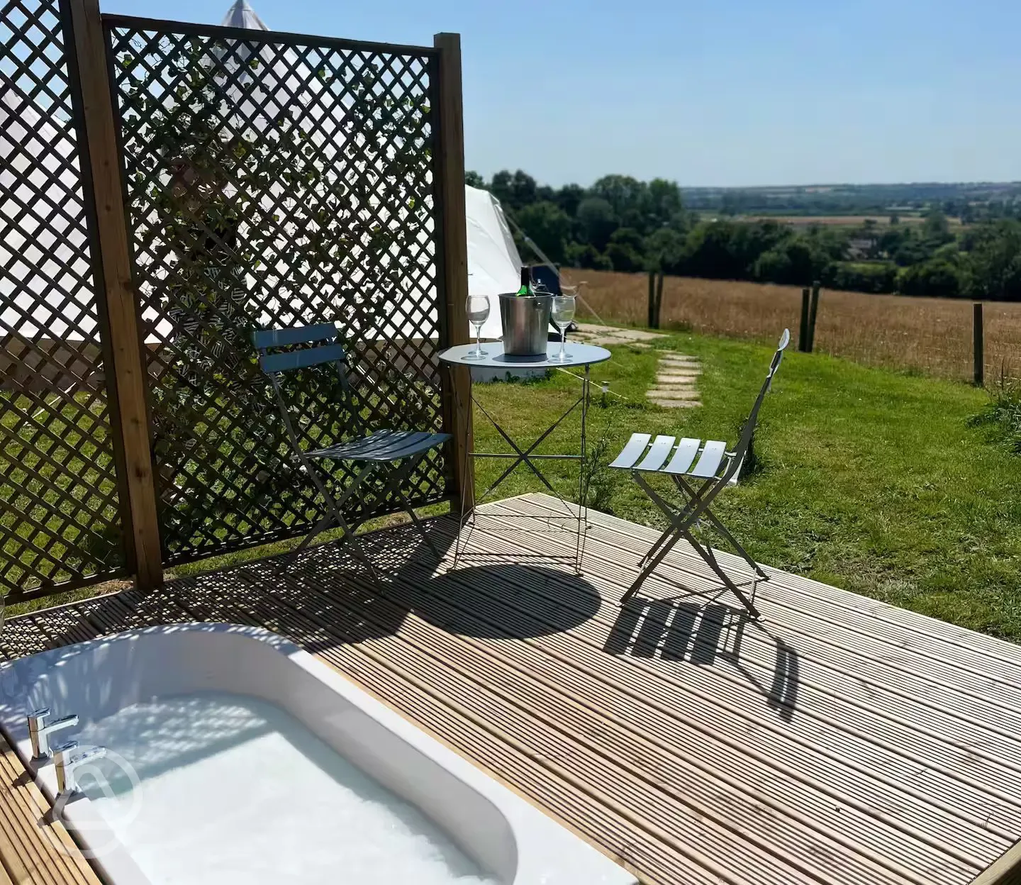 Outdoor bath