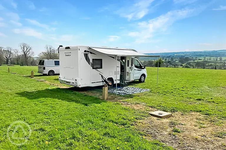 Non electric grass touring pitches 