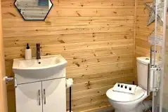 Glamping pod with hot tub ensuite