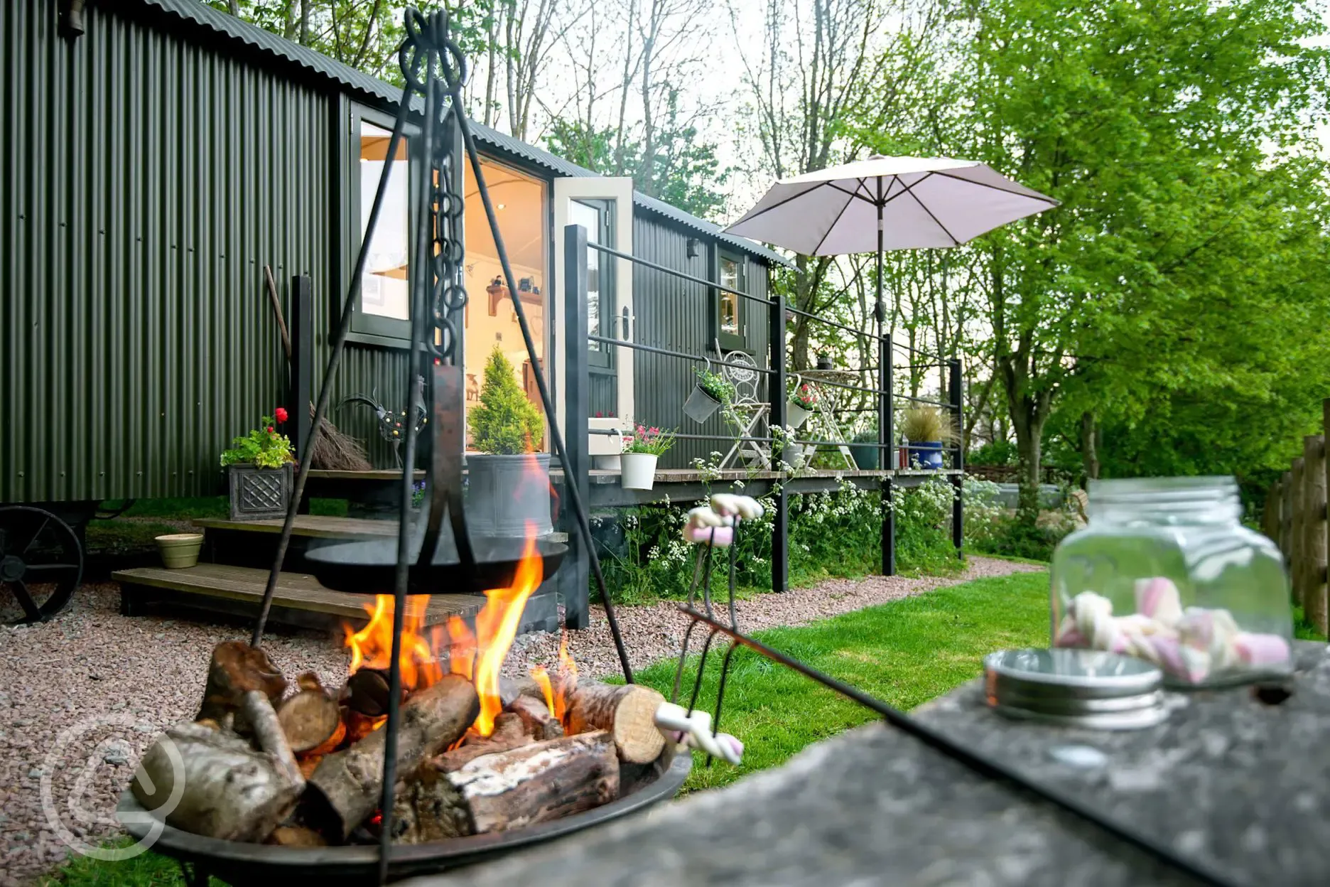 The Hideaway shepherd's hut