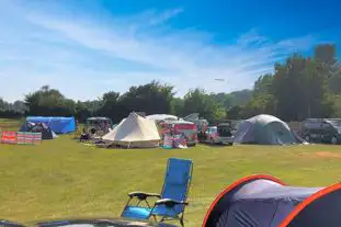 New Green End Farm, Kensworth, Bedfordshire (7 miles)