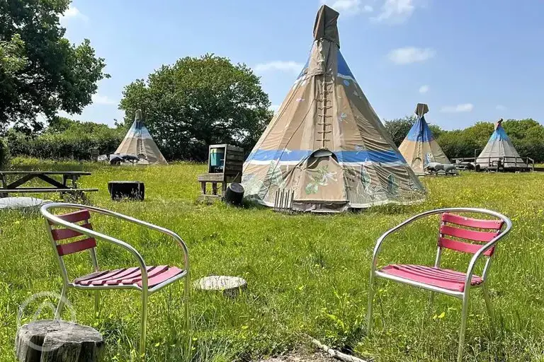 Tipis