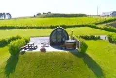 Couples ensuite glamping pod with hot tub