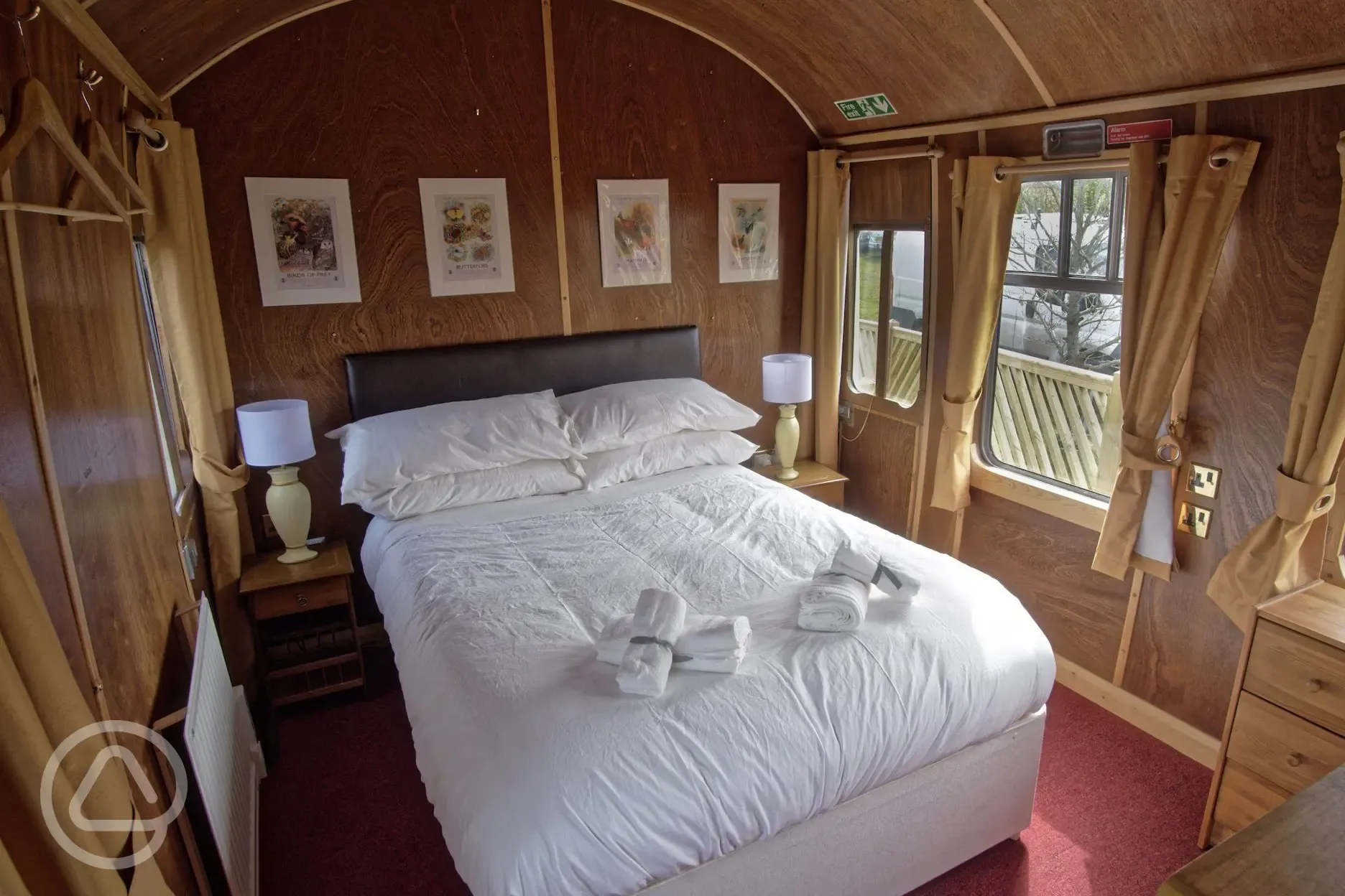 Glamping Coach double bed