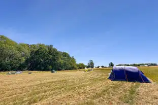 Silverstone Camping at Buzzard Holt Hosting, Chackmore, Buckinghamshire (1.4 miles)